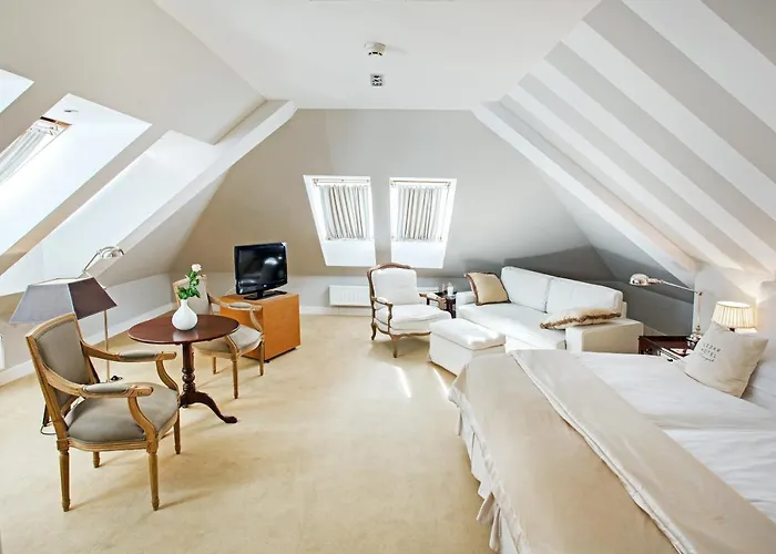 Lesar Angel - Member Of Hip 4* Lublana