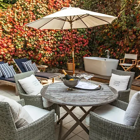 Lesar Angel - Member Of Hip