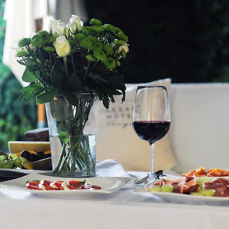 Lesar Angel - Member Of Hip 4* Ljubljana