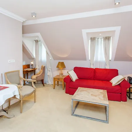 Lesar Angel - Member Of Hip Любляна