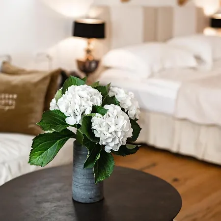 Lesar Angel - Member Of Hip 4* Любляна