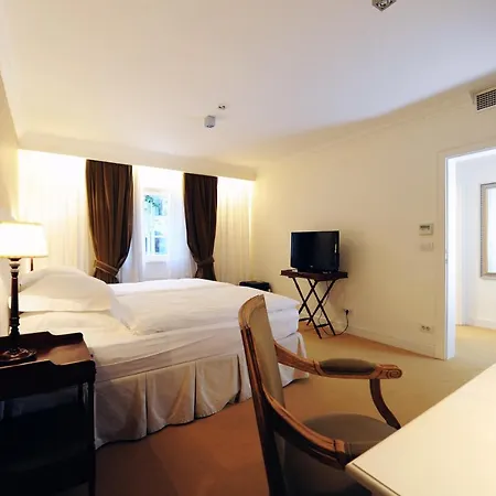 Lesar Angel - Member Of Hip 4* Ljubljana