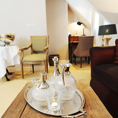 Lesar Angel - Member Of Hip 4*