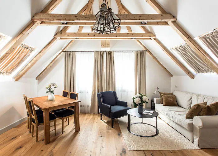 Lesar Angel - Member Of Hip ホテル 4*