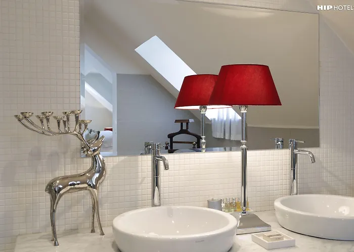 Lesar Angel - Member Of Hip ホテル 4*