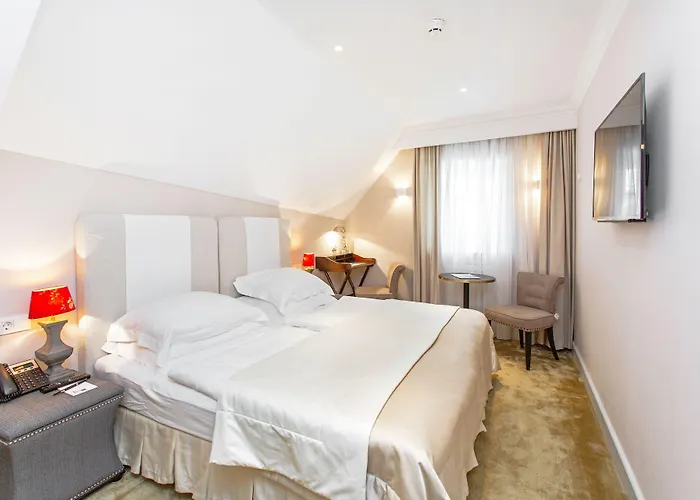 Hotel Lesar Angel - Member Of Hip