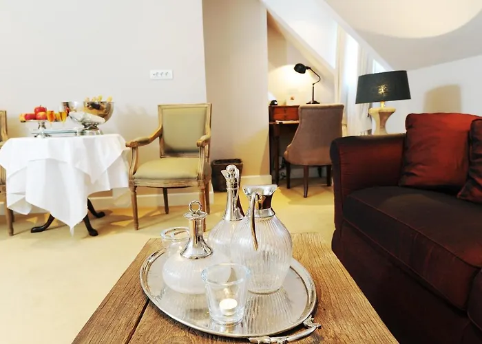 Lesar Angel - Member Of Hip 4*